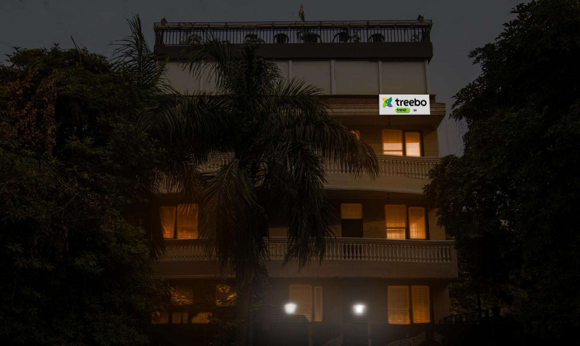 Super Townhouse Sushant Lok Phase 1 Formerly Hotel Neven Gurgaon Buitenkant foto